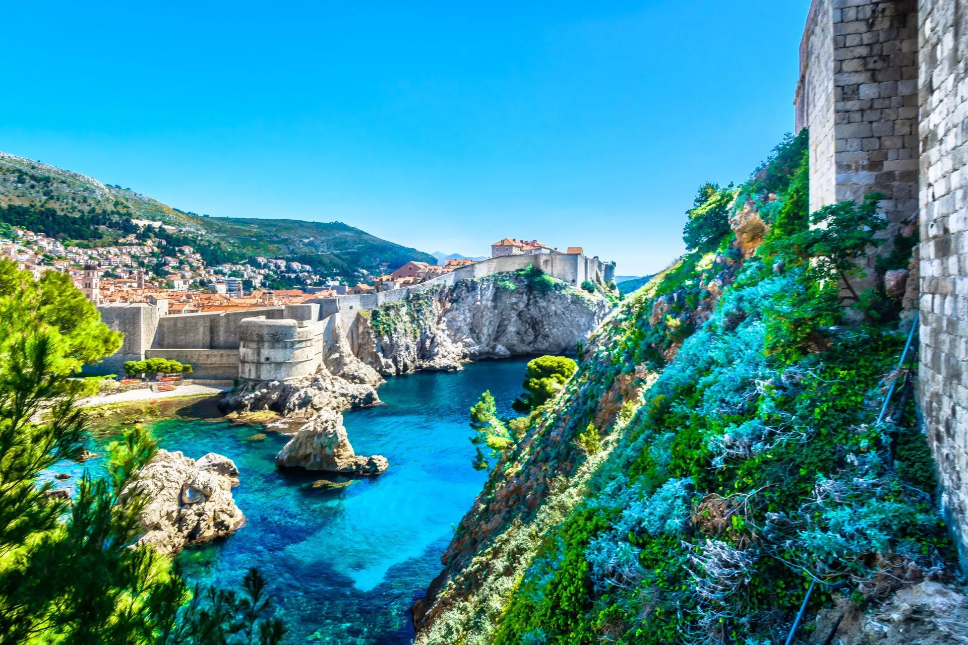 Farbenfrohe Aussicht auf Dubrovnik