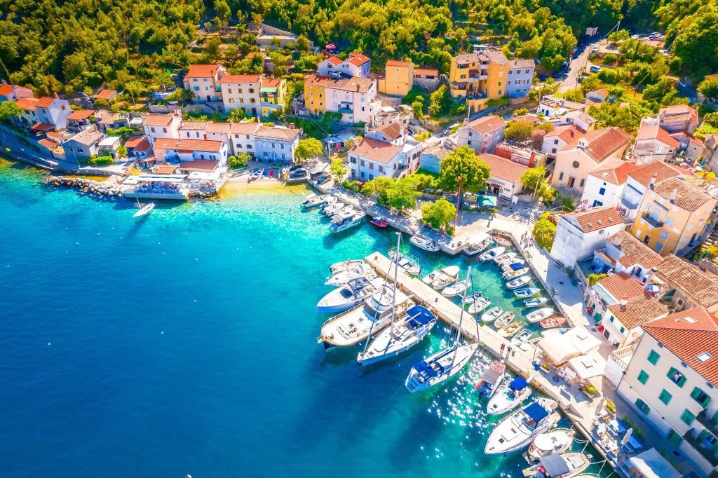 Cres island