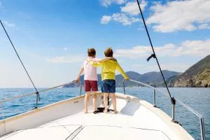 Segling på lugna vatten i Kroatien