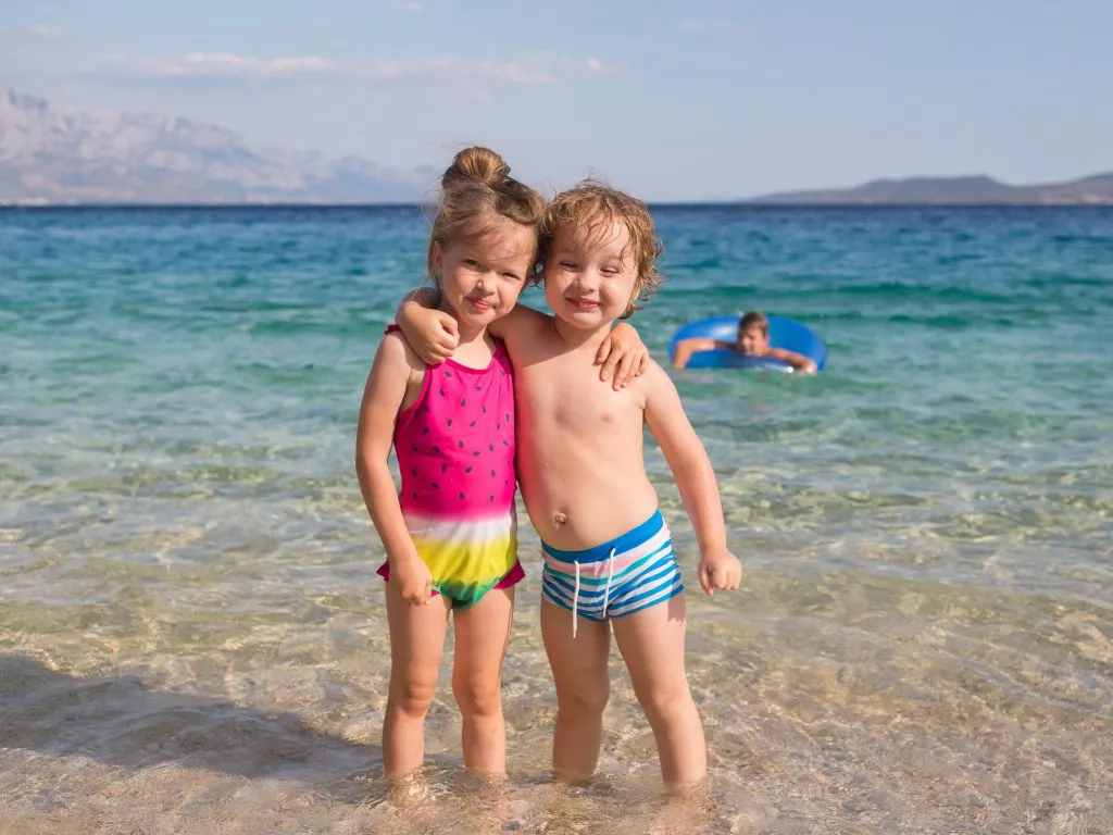Lugna vatten i det kroatiska havet
